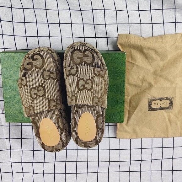 Women’s GG Canvas Slide sandal - Picture 3 of 6